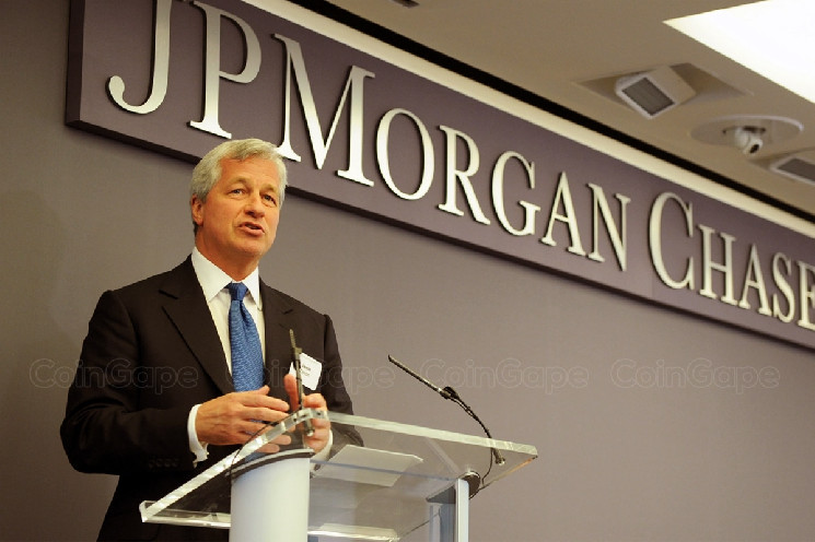 XRP Lawyer Fires Back At Senate Warren As Jamie Dimon's JPMorgan Joins Bitcoin Wave