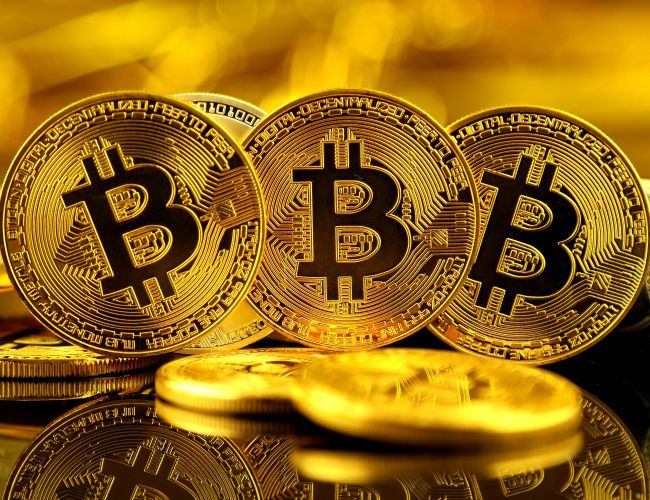 Bitcoin Nears Dangerous Territory – $40,000 On The Horizon?